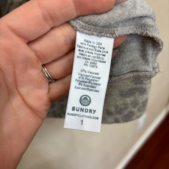 Sundry | Anthropologie Leopard Cozy Sweatshirt in Heather Grey Size 1 : Small - Picture 7 of 9